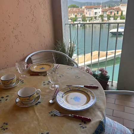 Romance In Port Апартаменты