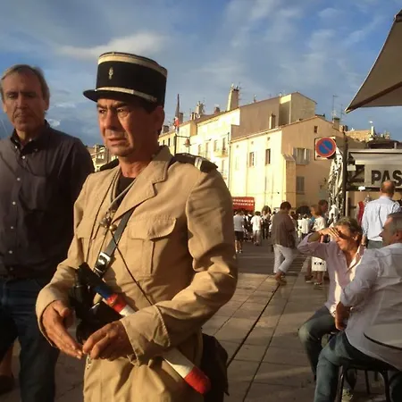 Romance In Port Grimaud